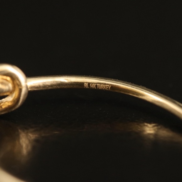 Vintage 14K Yellow Gold Knot Ring - Picture 4 of 4